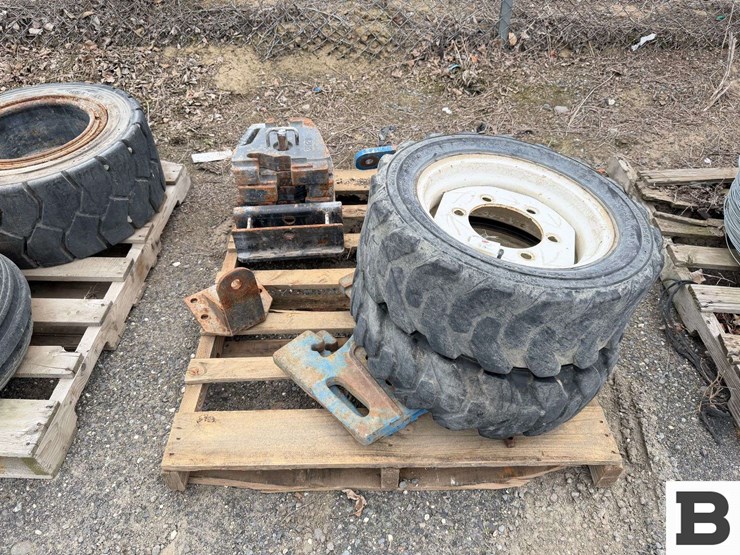 misc.-tractor-weights-and-brackets,-27x8.5-15-tires-and-rims-image-1