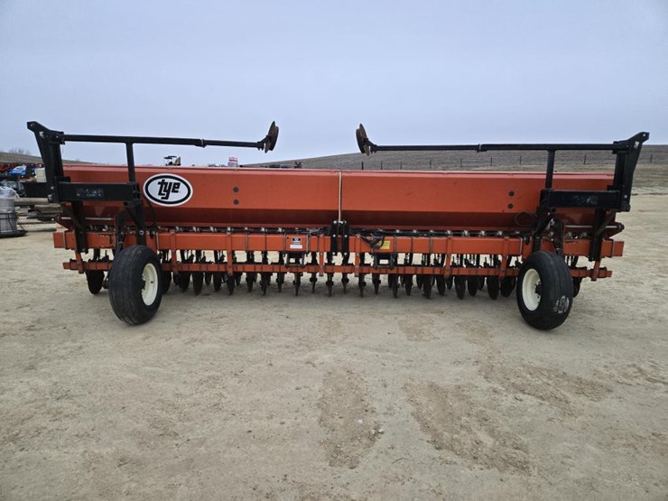 tye-series-v-image-2