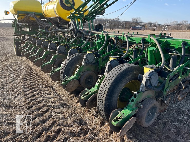 john-deere-1770nt-image-7