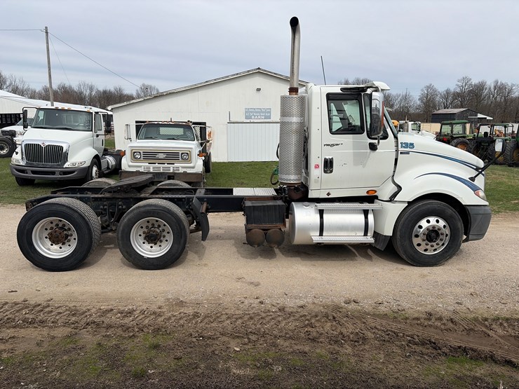 2013-international-prostar-image-3