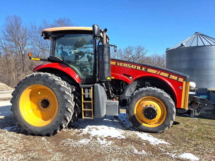 2017-versatile-260-image-6