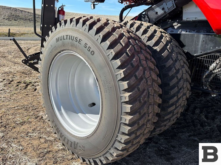 2025-case-ih-8260-image-22