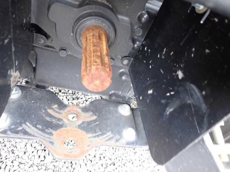 2017-john-deere-1023e-image-9