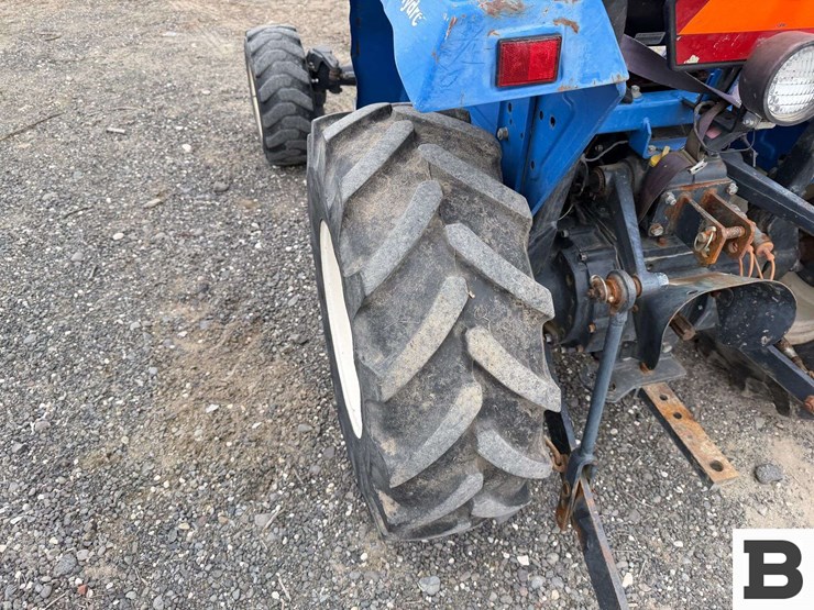 new-holland-t1520-image-20