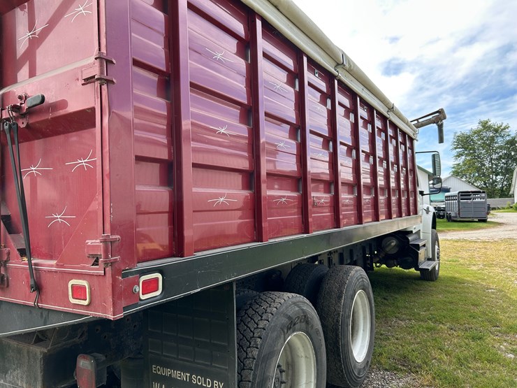 2012-freightliner-/-knapheide-20’-bed-image-12