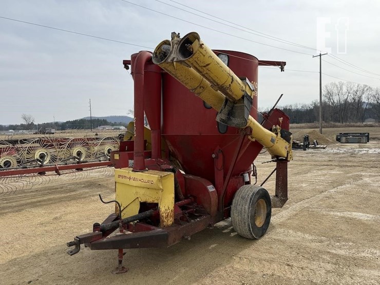 new-holland-355-image-1