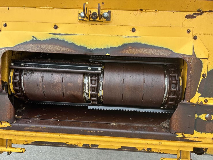 2009-new-holland-cr9060-image-27