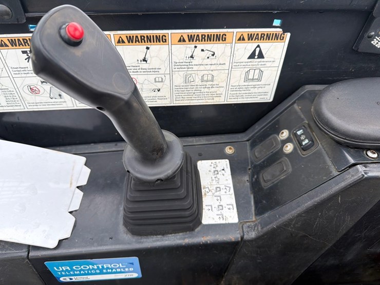 2016-genie-gth844-image-15