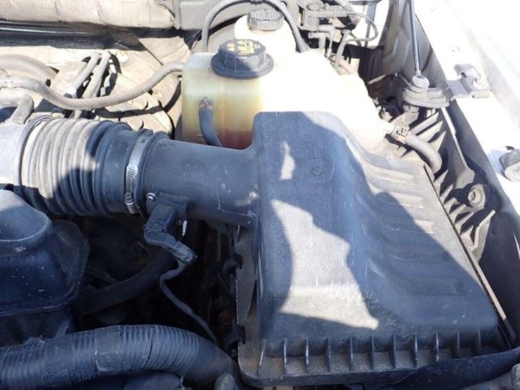 2013-ford-f150-xlt-image-51