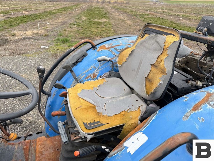2002-new-holland-tn75v-image-48