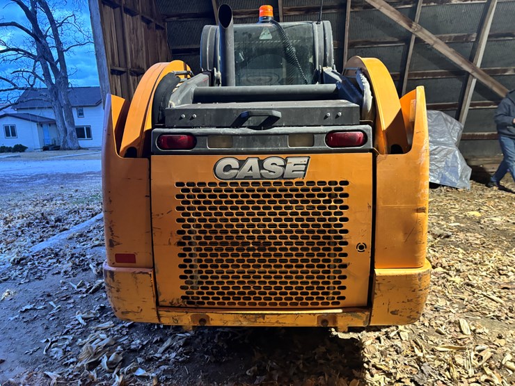 2012-case-sv300-image-3