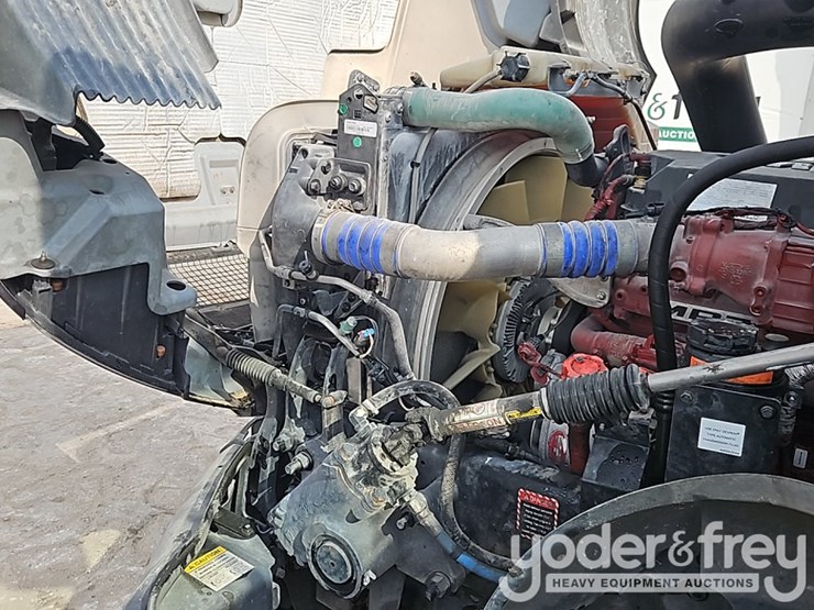 2021-mack-mack-anthem-t64-6x4-truck-tractor,-day-cab,-mp-7-425hp-diesel-engine,-automatic-m-drive-transmission-image-28