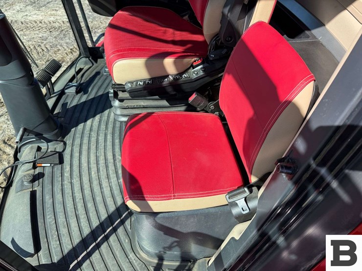 2025-case-ih-8260-image-80