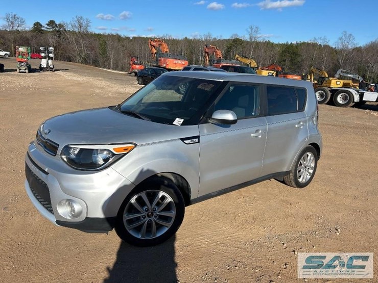 2019-kia-soul-4dr-hatchback-image-4