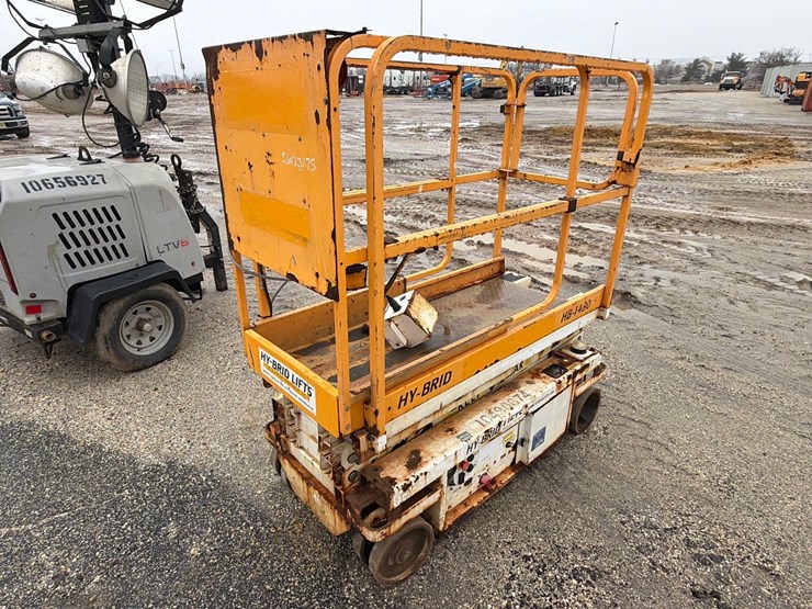 2016-hy-brid-lifts-hb-1430-image-1