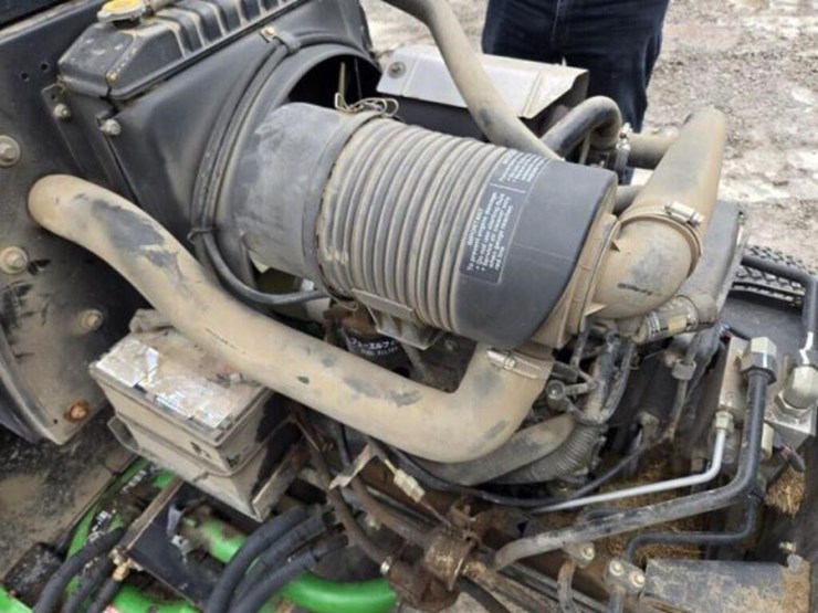 2006-john-deere-3245c-image-21