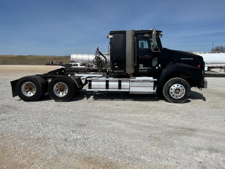 2012-western-star-4900-image-4