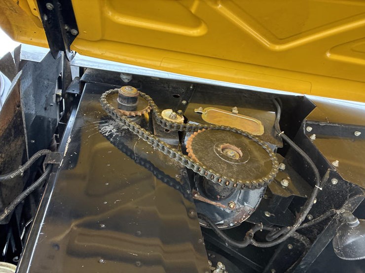 2009-new-holland-cr9060-image-71