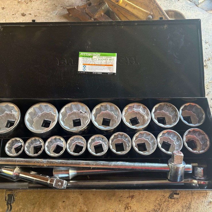 Pittsburgh Jumbo 1'' 20pc Socket Set, used a dozen times