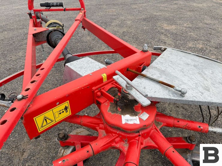 cesari-rc200-rotary-brush-rake-image-15