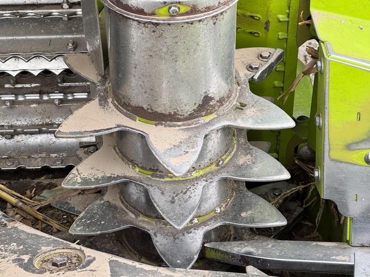 claas-orbis-750-image-12