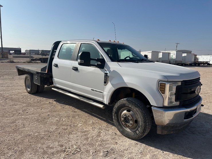 2019-ford-f350-image-3