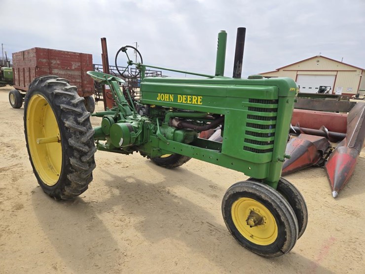 john-deere-b-image-12
