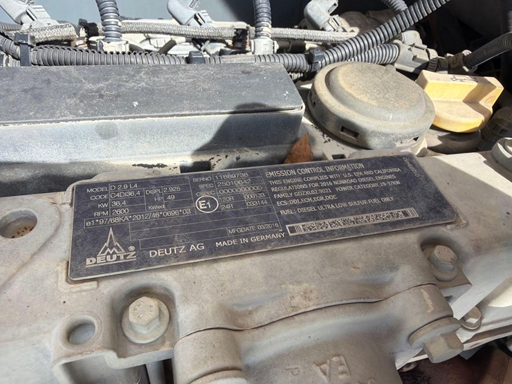 2016-skyjack-sj45t-image-12