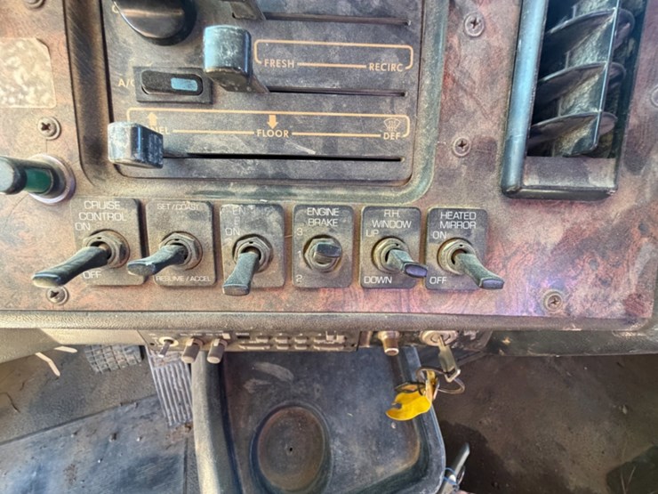 1998-caterpillar-3406-image-14