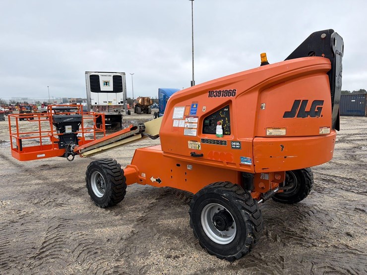 jlg-400s-image-7