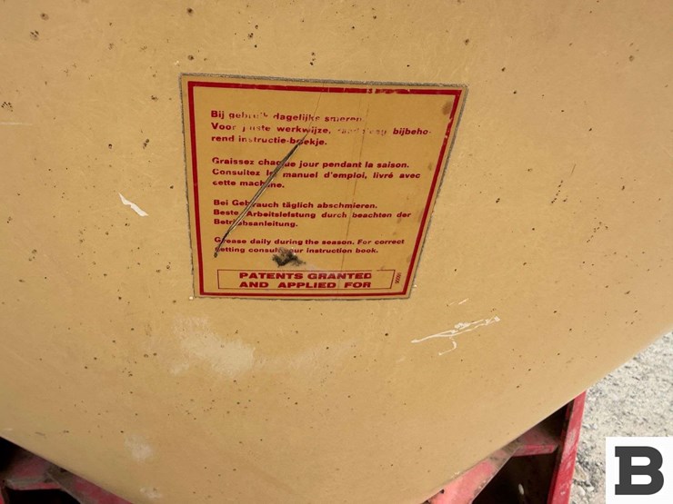 vicon-3pt-fertilizer-spreader-image-9