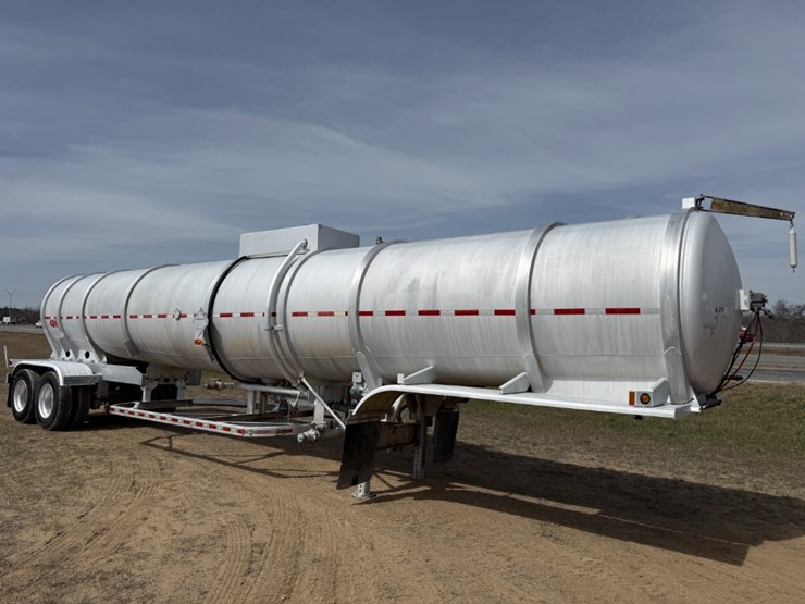 2007-heil-trailer-image-3