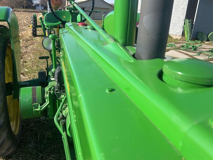 john-deere-model-b-image-12