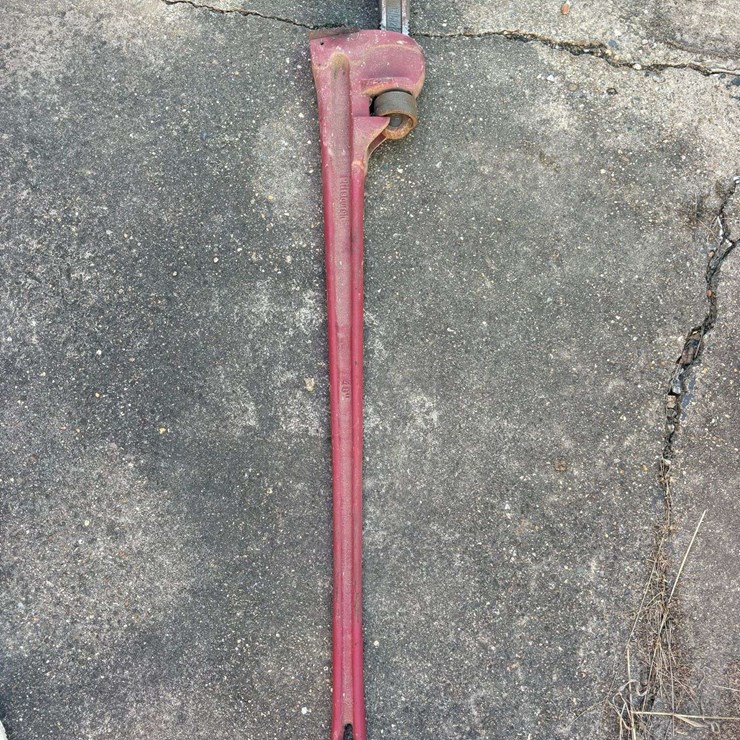 Pittsburgh 48'' Pipe Wrench
