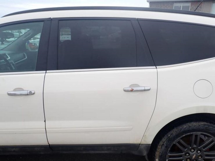 2015-chevrolet-traverse-image-86