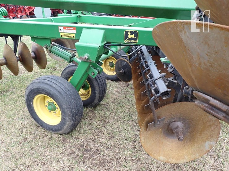 john-deere-630-image-6