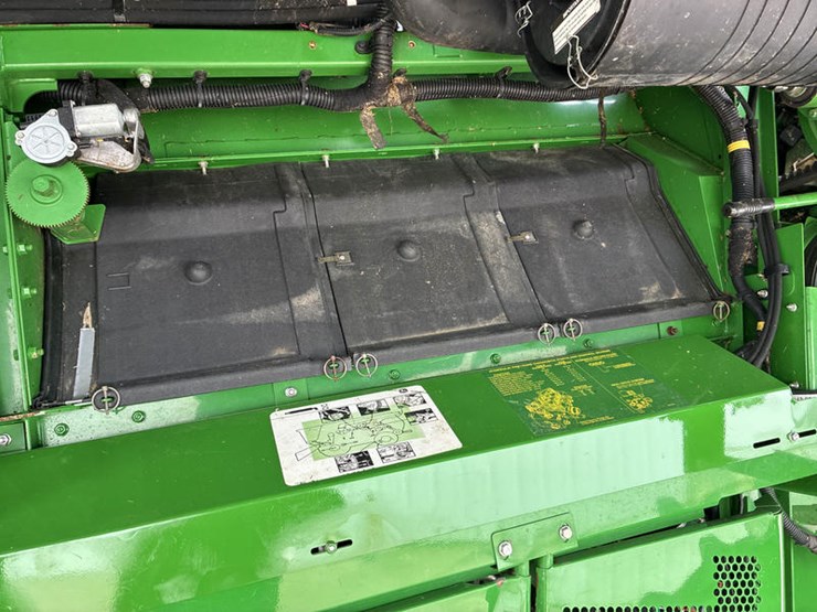 2014-john-deere-s670-image-49