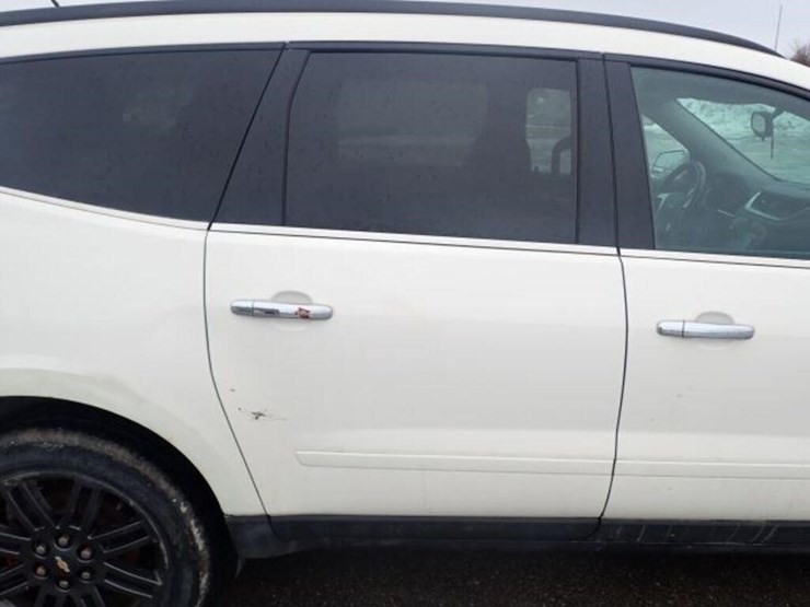 2015-chevrolet-traverse-image-74