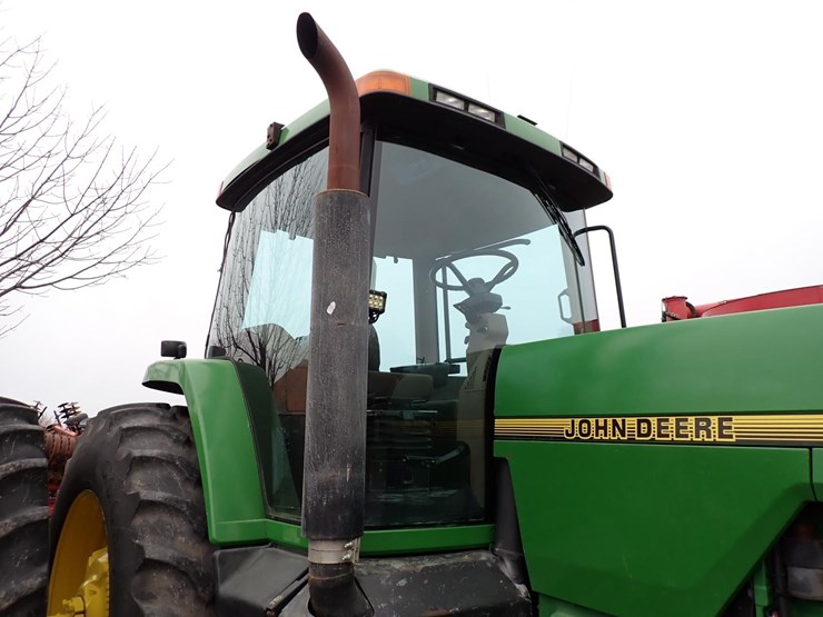 john-deere-8100-image-6