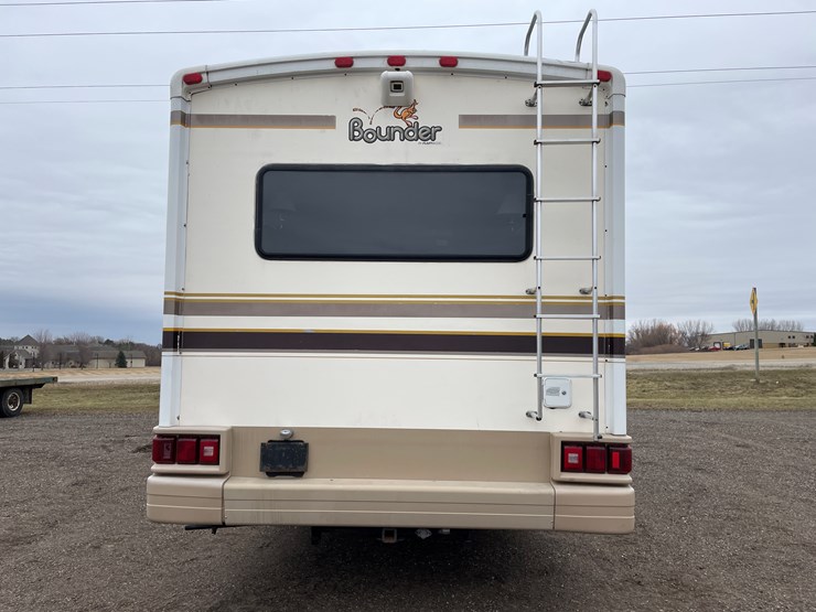 #2026-•-1999-ford-fleetwood-bounder-32h-rv-(has-wi-title)-image-6