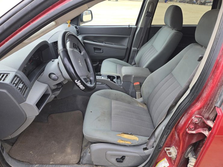 2006-jeep-grand-cherokee-laredo-image-19