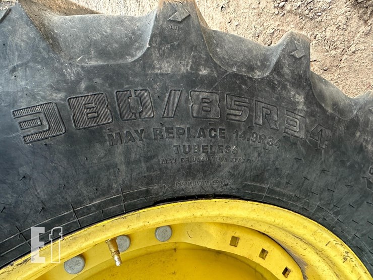 john-deere-8260r-image-7