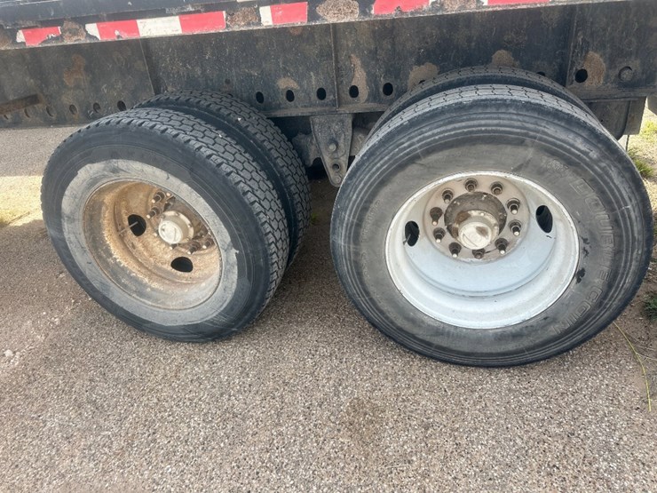 2009-great-dane-48-image-10