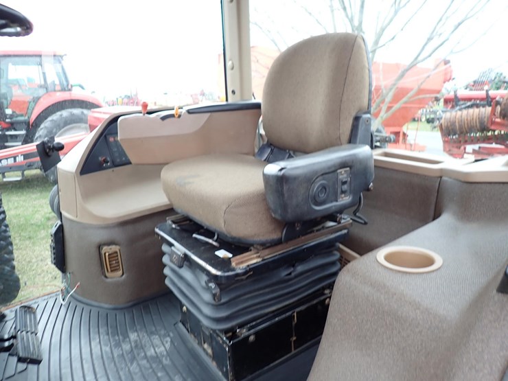 john-deere-8100-image-19