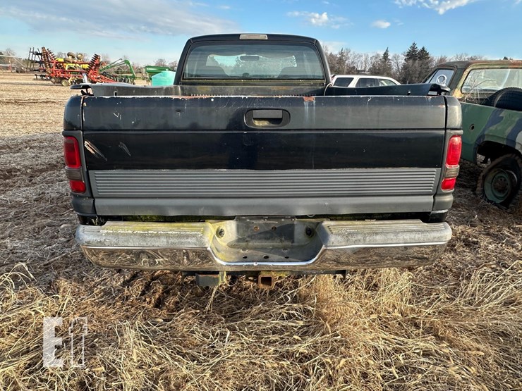 1999-dodge-ram-2500-image-7