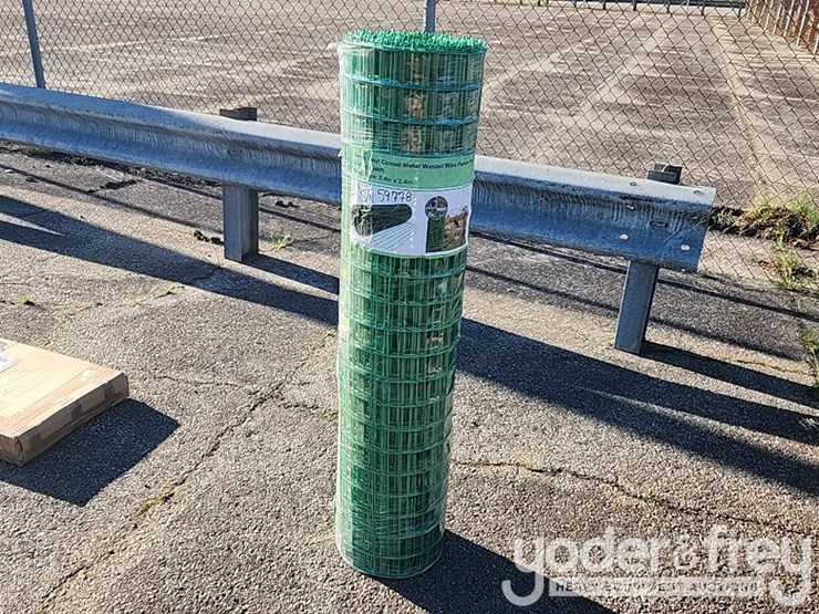 unused-green-vinyl-coated-lawn-fence-image-1