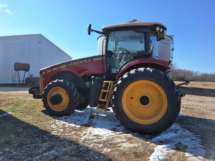 2017-versatile-260-image-9