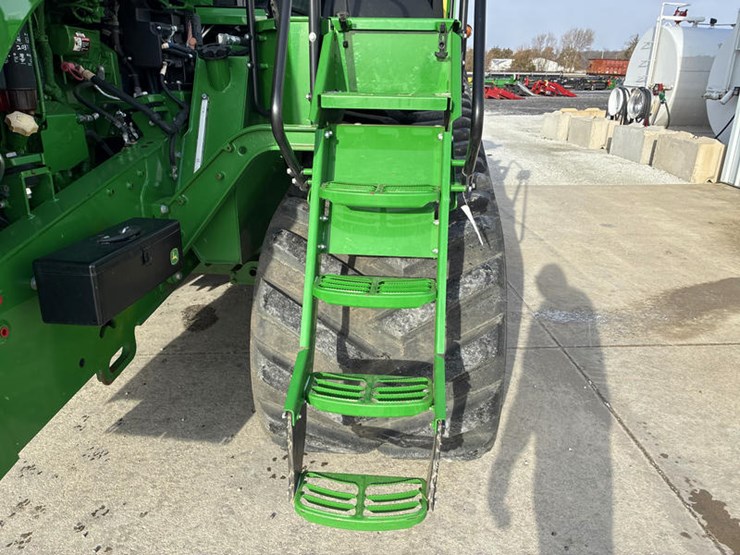 2015-john-deere-9470rt-image-28