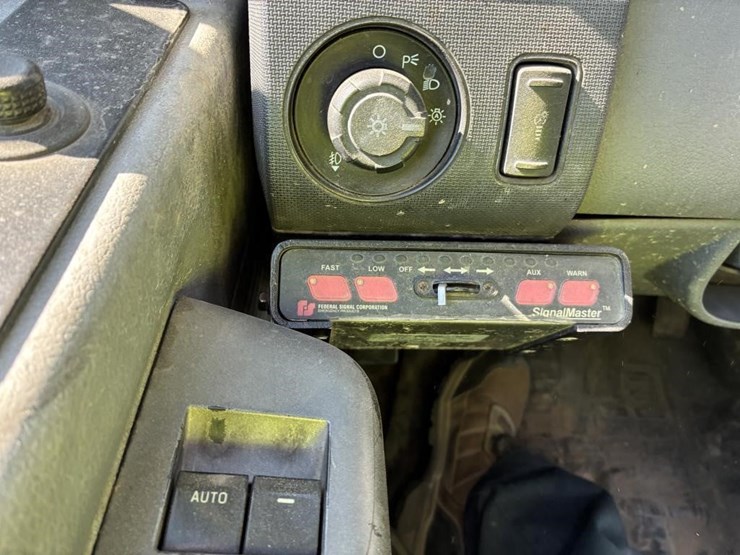 2012-ford-f550-xlt-image-14