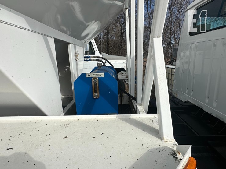 international-10-image-7